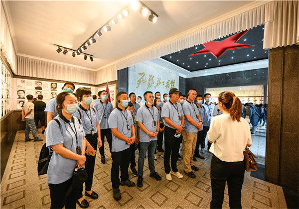 重温党史守初心，砥砺前行担使命——银娱优越会九建走进井冈山接受党史学习教育