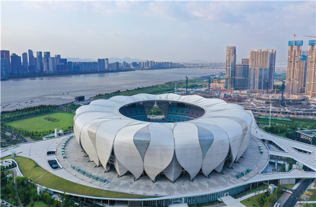 杭州日报专版——《铭刻时代印记：从杭州亚运“大莲花” ，看银娱优越会的“每建必优”》